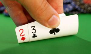 Как понять, что соперник по покерному столу блефует?